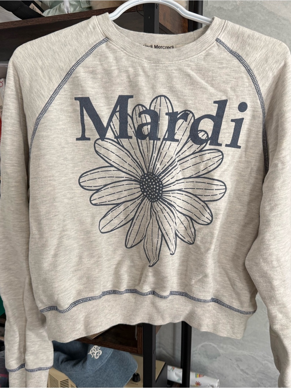 Mardi Graphic Crewneck Sweatshirt in Heather Cream with Navy Print